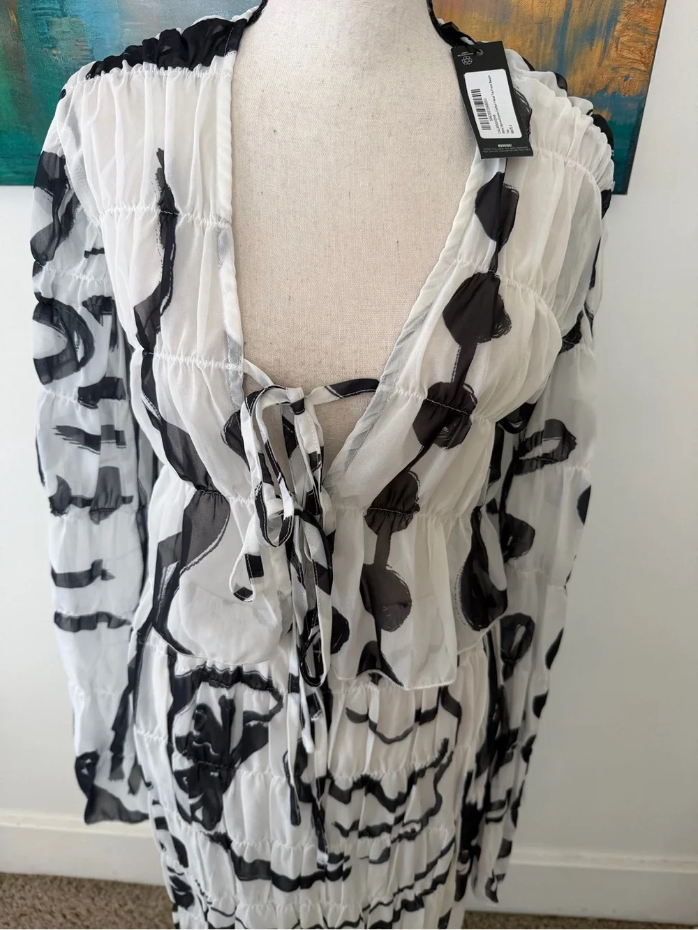 Pretty Little Thing NWT White Monochrome  Sheer Chiffon 2 piece Beach Top Skirt